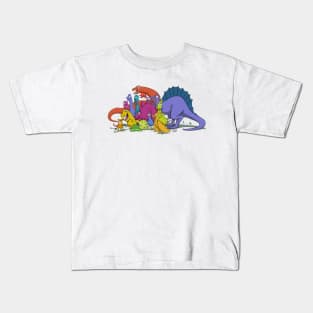 Dinosaurs are all friends and a chicken Kids T-Shirt